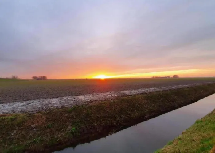 In Zuytland Buiten By The Water *