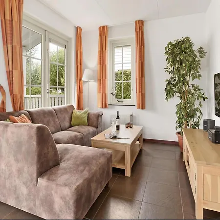 On The Water With Veranda Ferienhaus Simonshaven