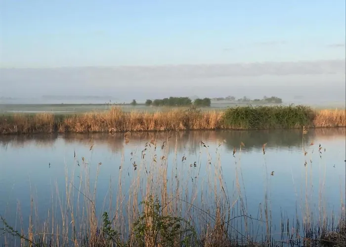 In Zuytland Buiten By The Water Tatil Evi *